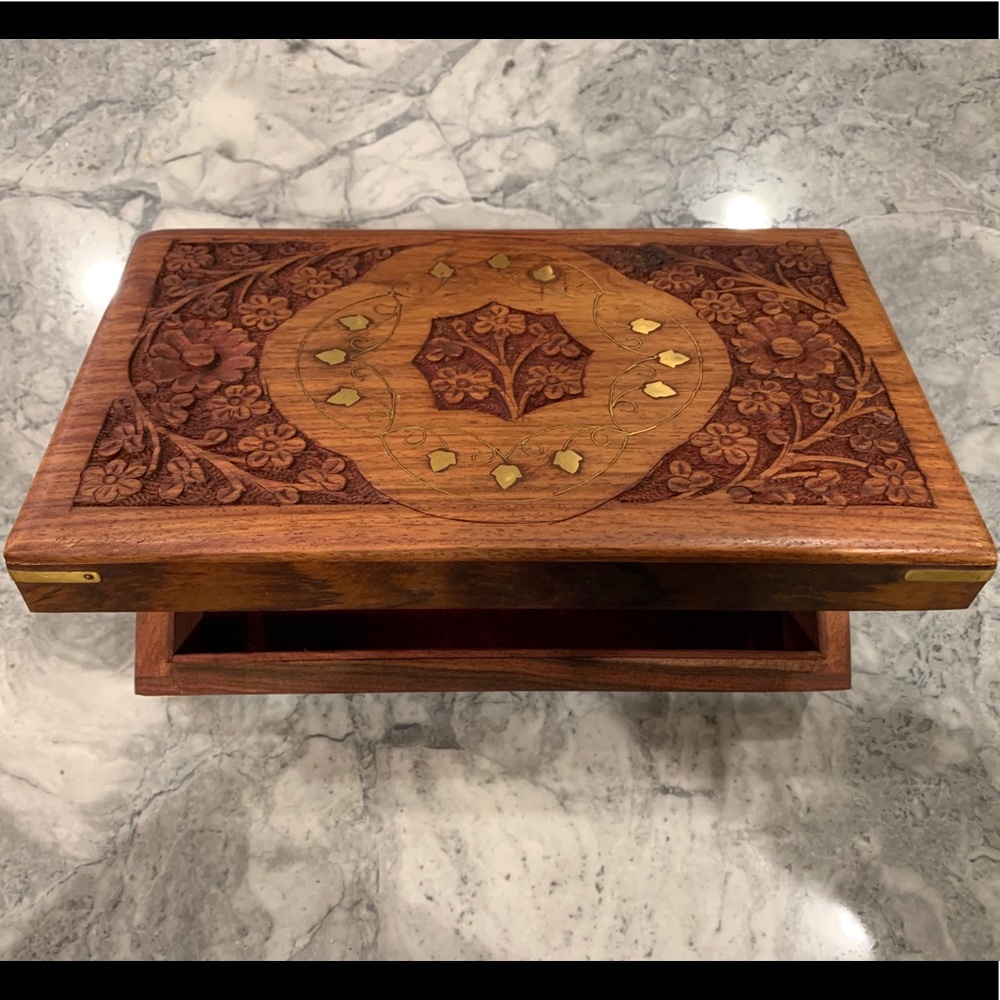 Wooden Beautiful Jewelry Box (FINAL PRICE)